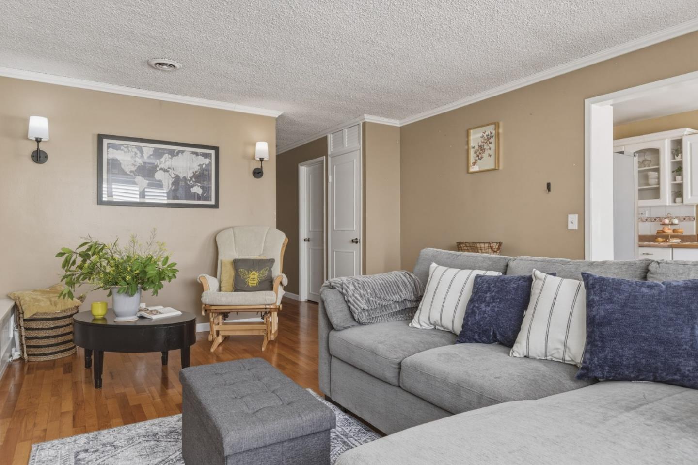 Detail Gallery Image 7 of 19 For 1425 Luxton St, Seaside,  CA 93955 - 3 Beds | 1/1 Baths