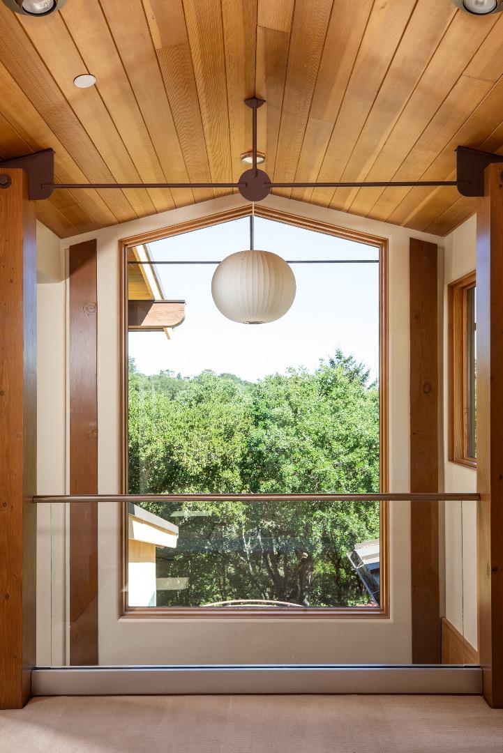 Detail Gallery Image 19 of 45 For 56 Hillbrook Dr, Portola Valley,  CA 94028 - 3 Beds | 2/1 Baths