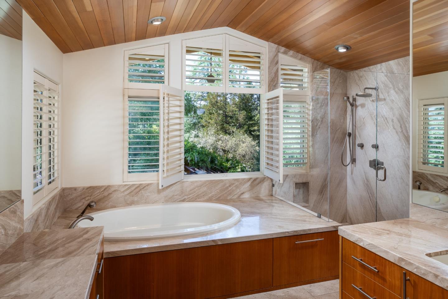 Detail Gallery Image 22 of 45 For 56 Hillbrook Dr, Portola Valley,  CA 94028 - 3 Beds | 2/1 Baths
