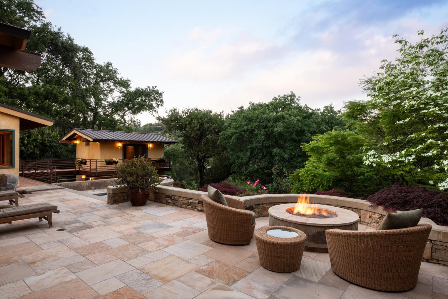 Detail Gallery Image 34 of 45 For 56 Hillbrook Dr, Portola Valley,  CA 94028 - 3 Beds | 2/1 Baths