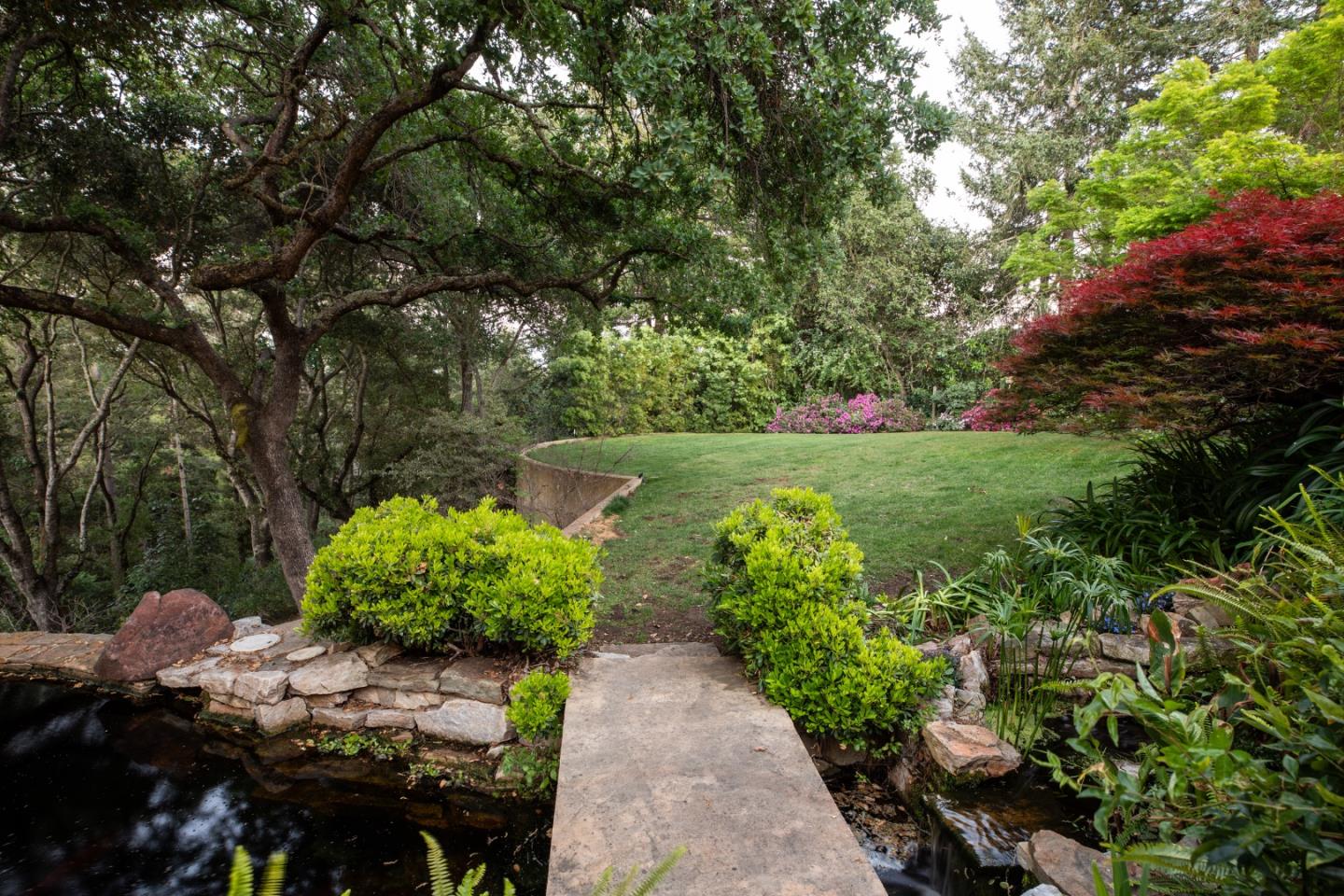 Detail Gallery Image 38 of 45 For 56 Hillbrook Dr, Portola Valley,  CA 94028 - 3 Beds | 2/1 Baths