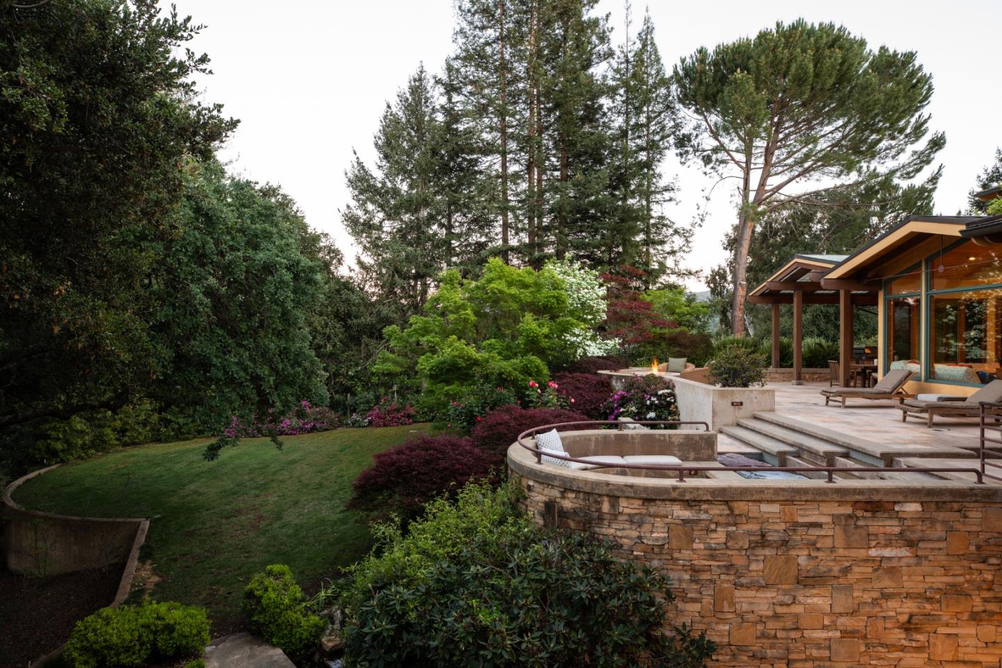 Detail Gallery Image 39 of 45 For 56 Hillbrook Dr, Portola Valley,  CA 94028 - 3 Beds | 2/1 Baths