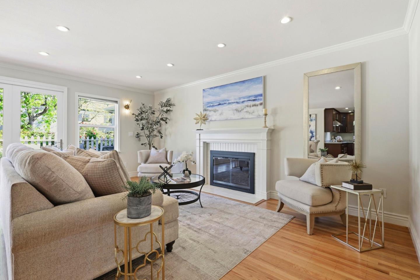 Detail Gallery Image 8 of 37 For 105 Louise Ln, San Mateo,  CA 94403 - 4 Beds | 3 Baths