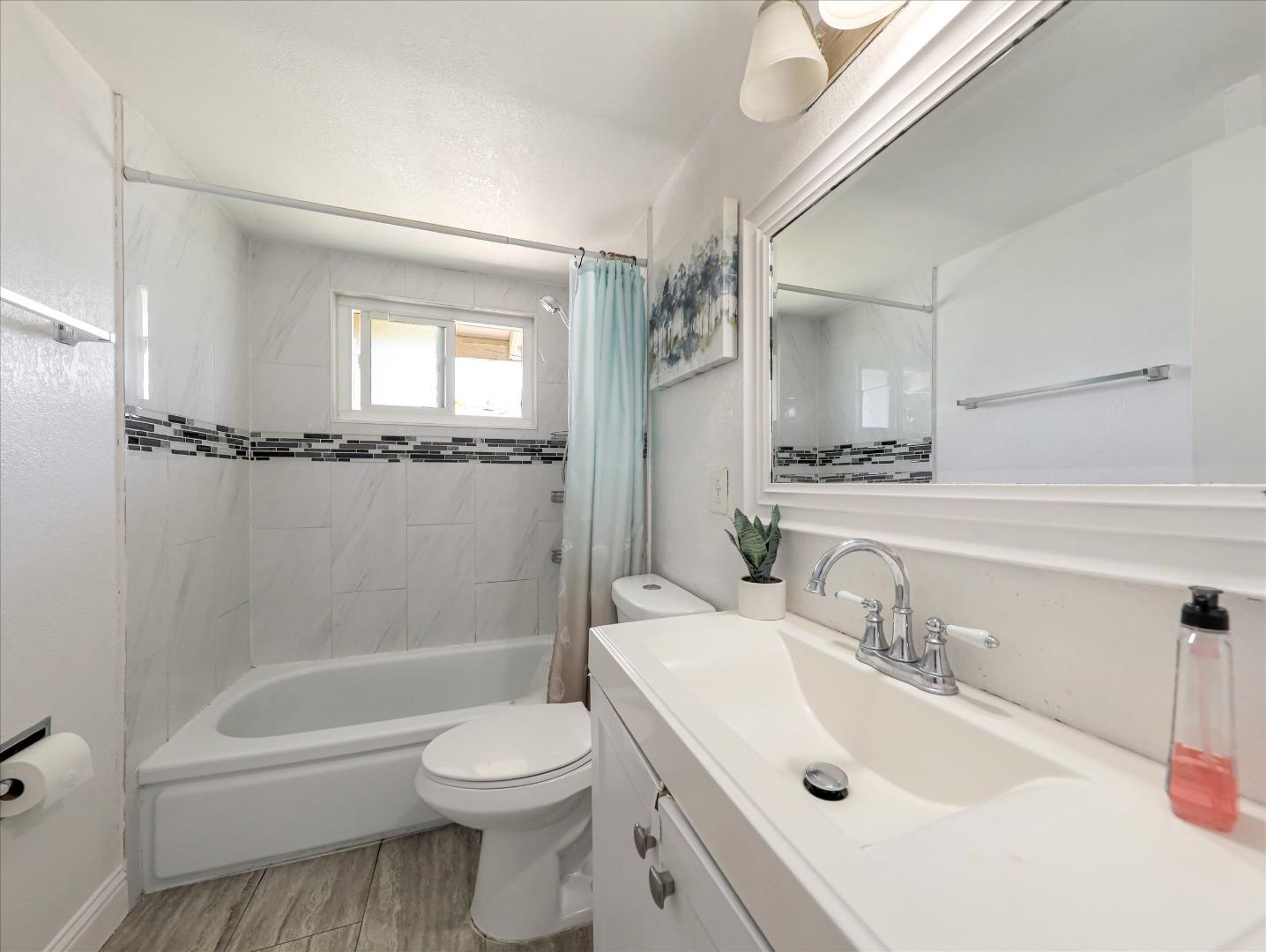 Detail Gallery Image 13 of 25 For 27894 Biscayne Ave, Hayward,  CA 94544 - 3 Beds | 2 Baths