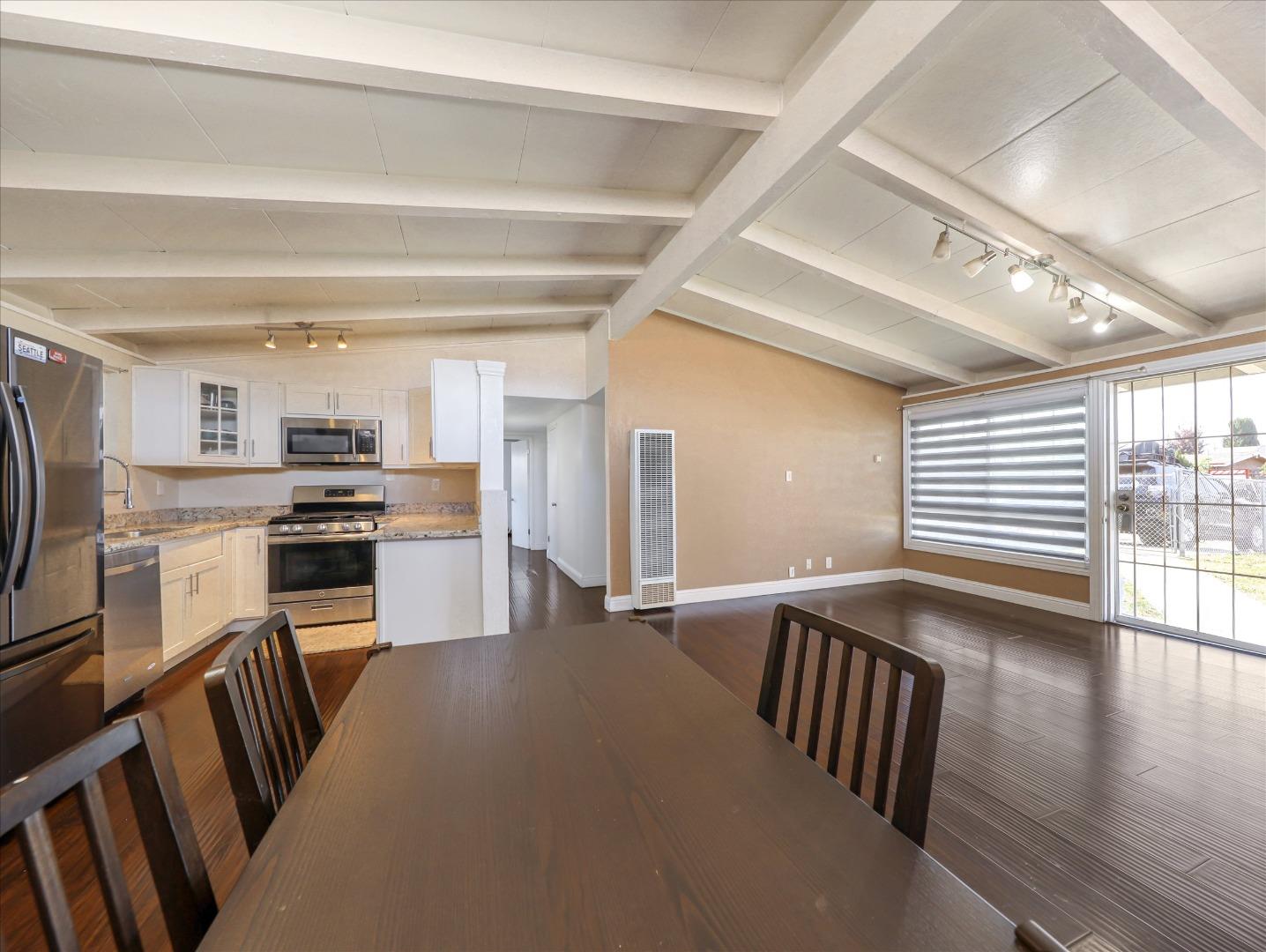 Detail Gallery Image 7 of 25 For 27894 Biscayne Ave, Hayward,  CA 94544 - 3 Beds | 2 Baths