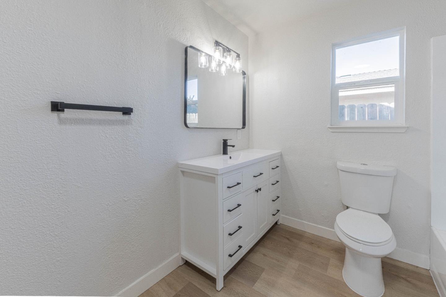 Detail Gallery Image 14 of 30 For 614 Maple St, King City,  CA 93930 - 3 Beds | 1 Baths