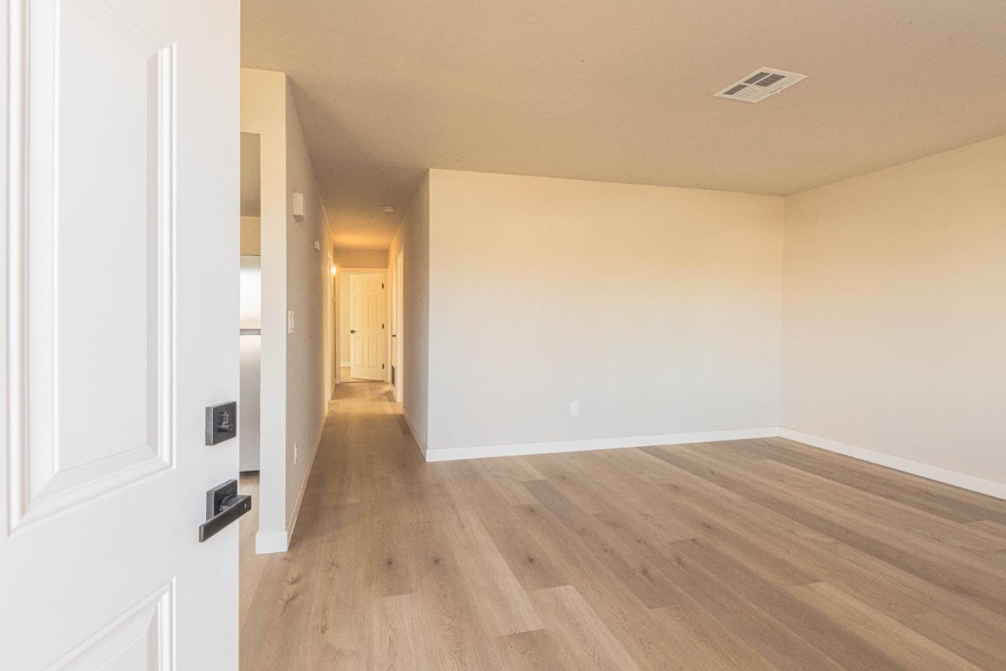 Detail Gallery Image 2 of 30 For 614 Maple St, King City,  CA 93930 - 3 Beds | 1 Baths