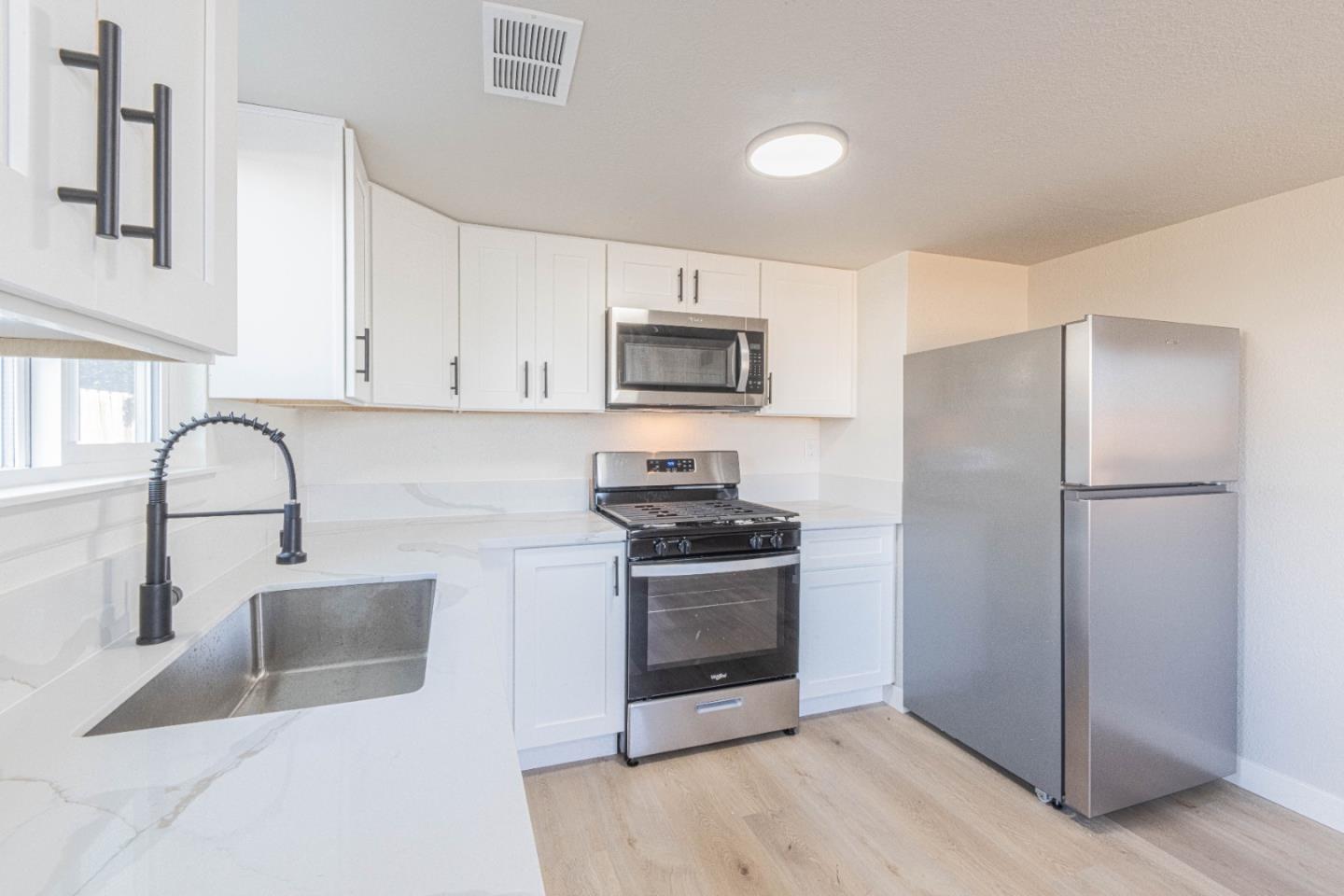 Detail Gallery Image 4 of 30 For 614 Maple St, King City,  CA 93930 - 3 Beds | 1 Baths