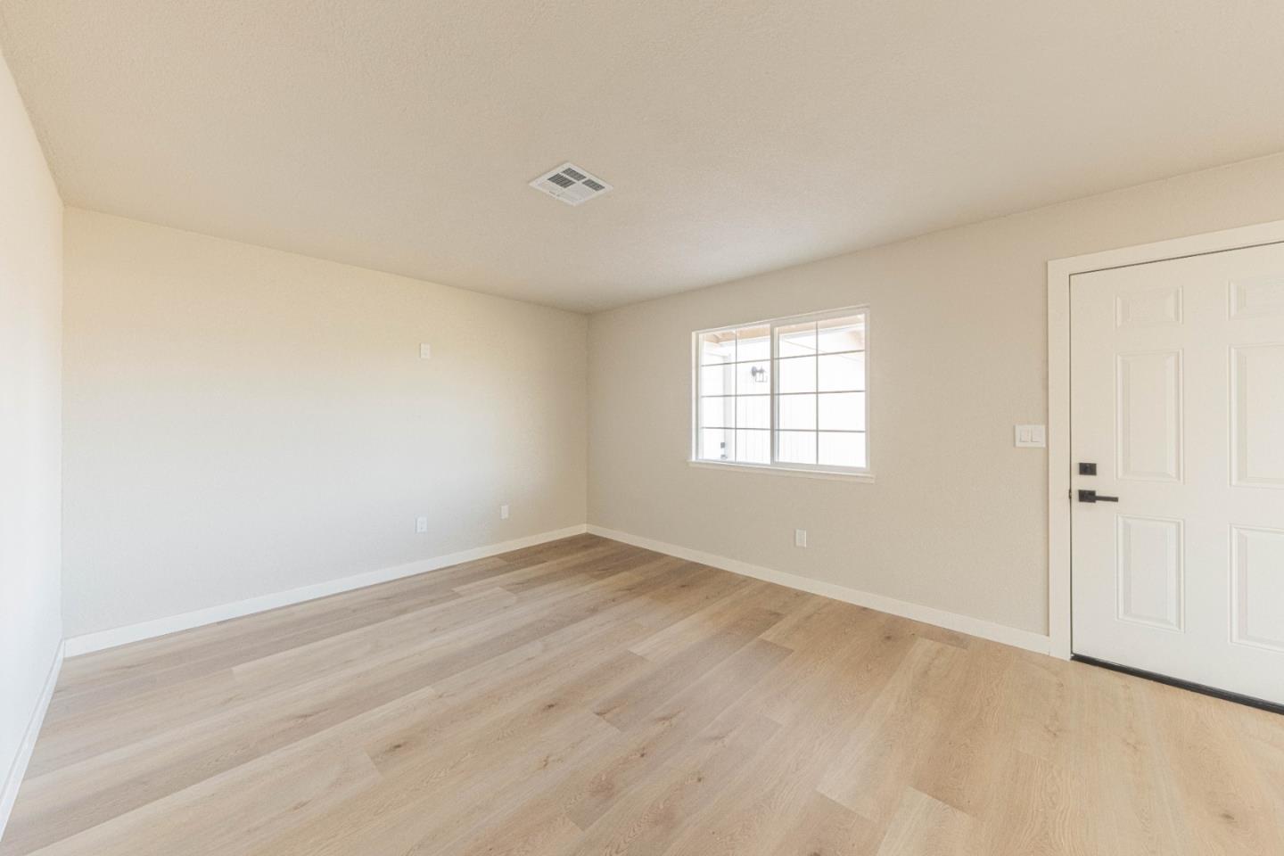 Detail Gallery Image 9 of 30 For 614 Maple St, King City,  CA 93930 - 3 Beds | 1 Baths