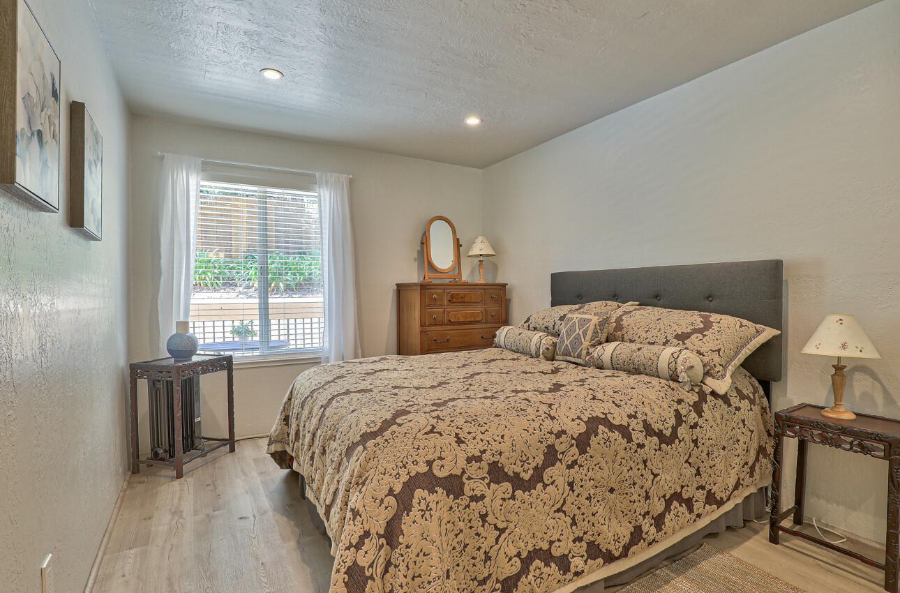 Detail Gallery Image 10 of 25 For 3107 Golden Oaks Ln, Monterey,  CA 93940 - 1 Beds | 1 Baths