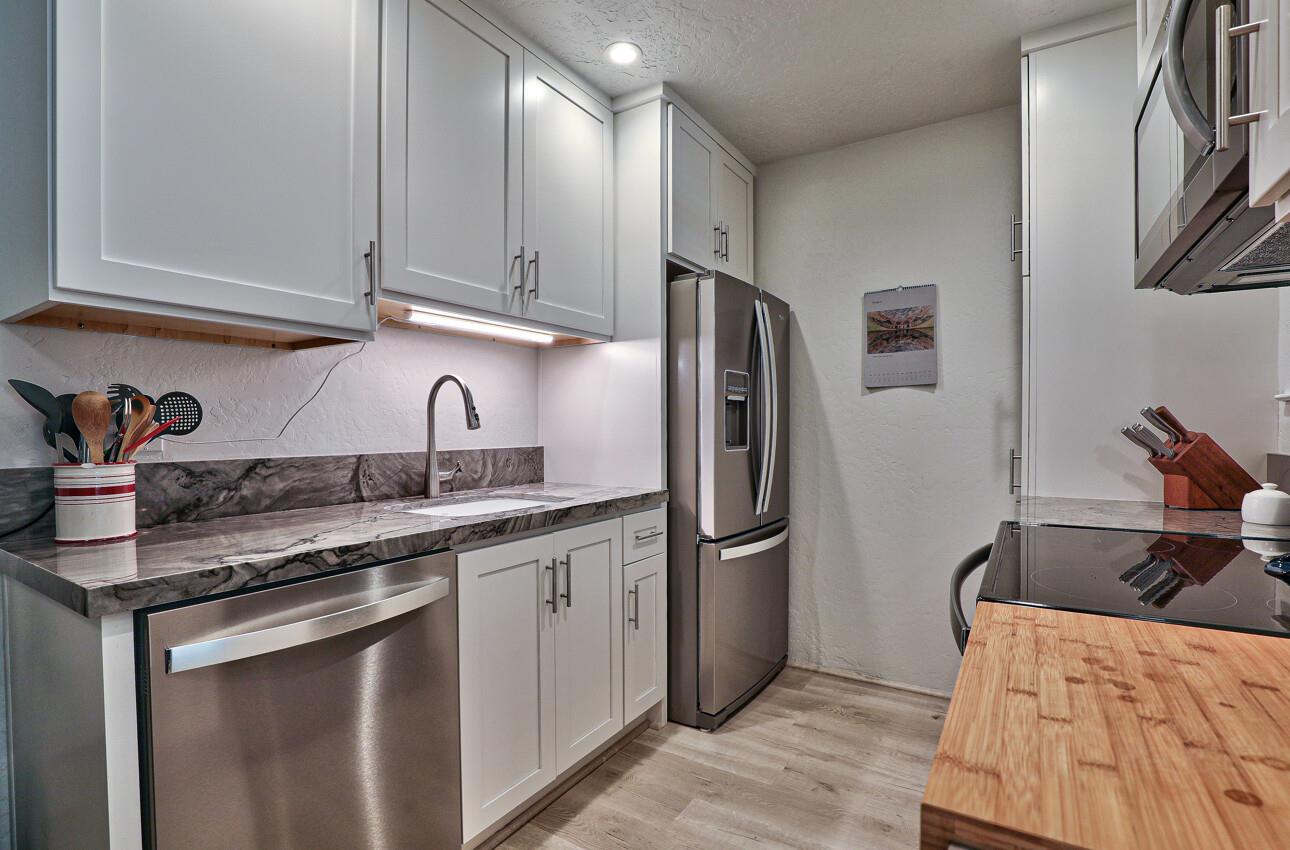 Detail Gallery Image 15 of 25 For 3107 Golden Oaks Ln, Monterey,  CA 93940 - 1 Beds | 1 Baths