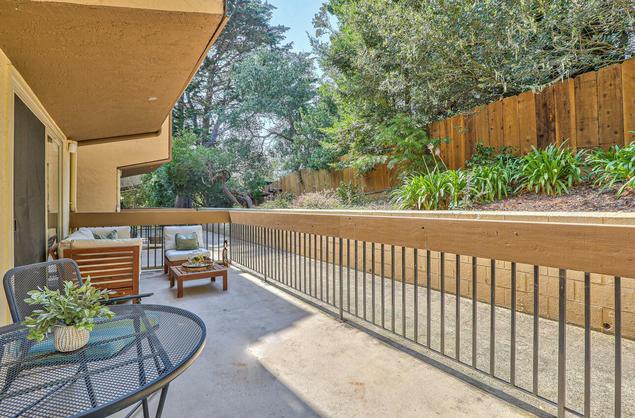 Detail Gallery Image 17 of 25 For 3107 Golden Oaks Ln, Monterey,  CA 93940 - 1 Beds | 1 Baths