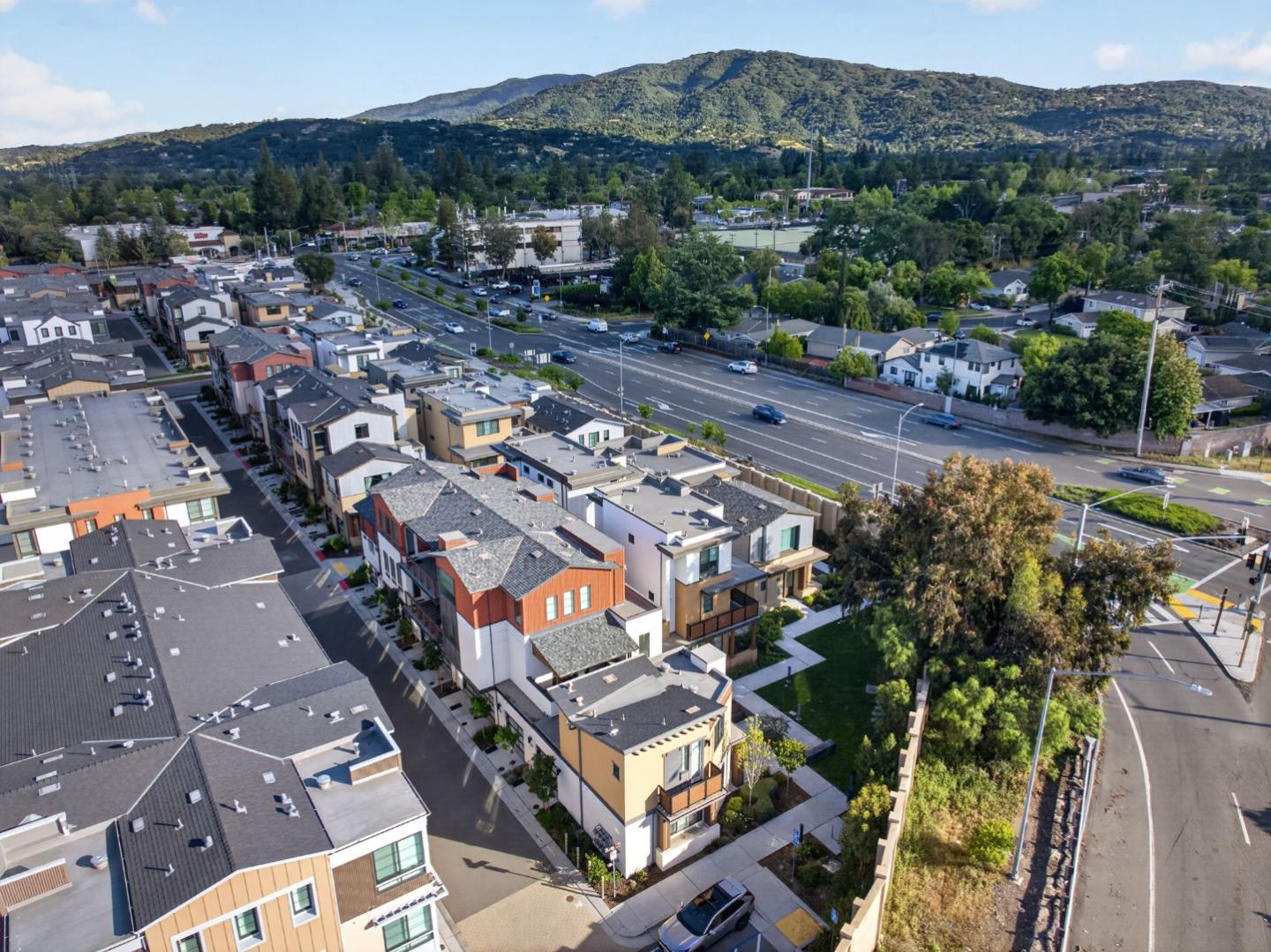 Detail Gallery Image 4 of 29 For 15016 Briggs Ct, Los Gatos,  CA 95032 - 2 Beds | 1/1 Baths