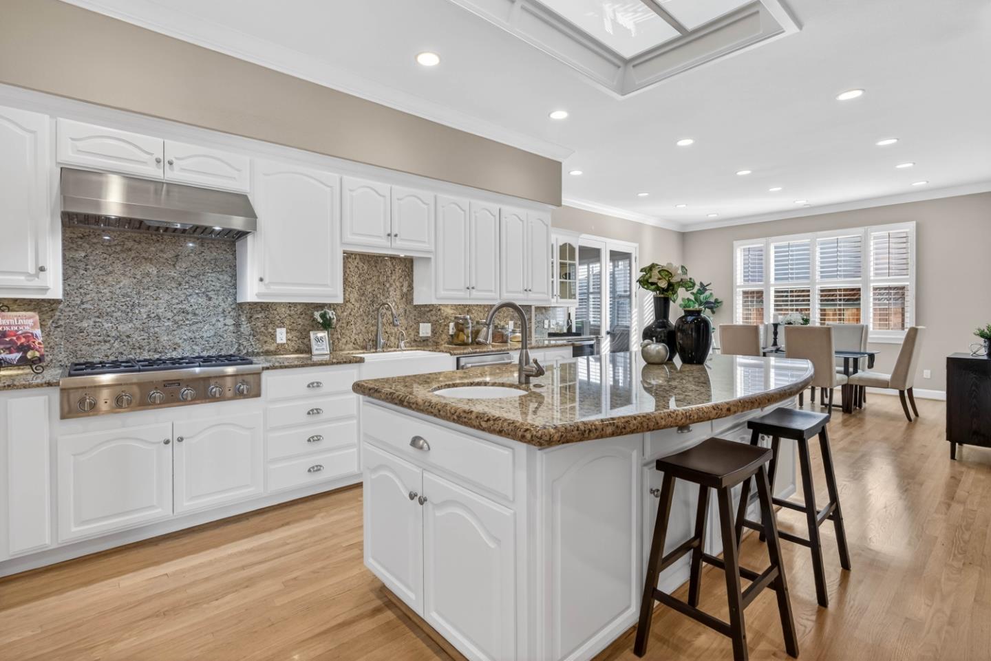 Detail Gallery Image 6 of 28 For 486 Hyde Park Dr, San Jose,  CA 95136 - 4 Beds | 3 Baths