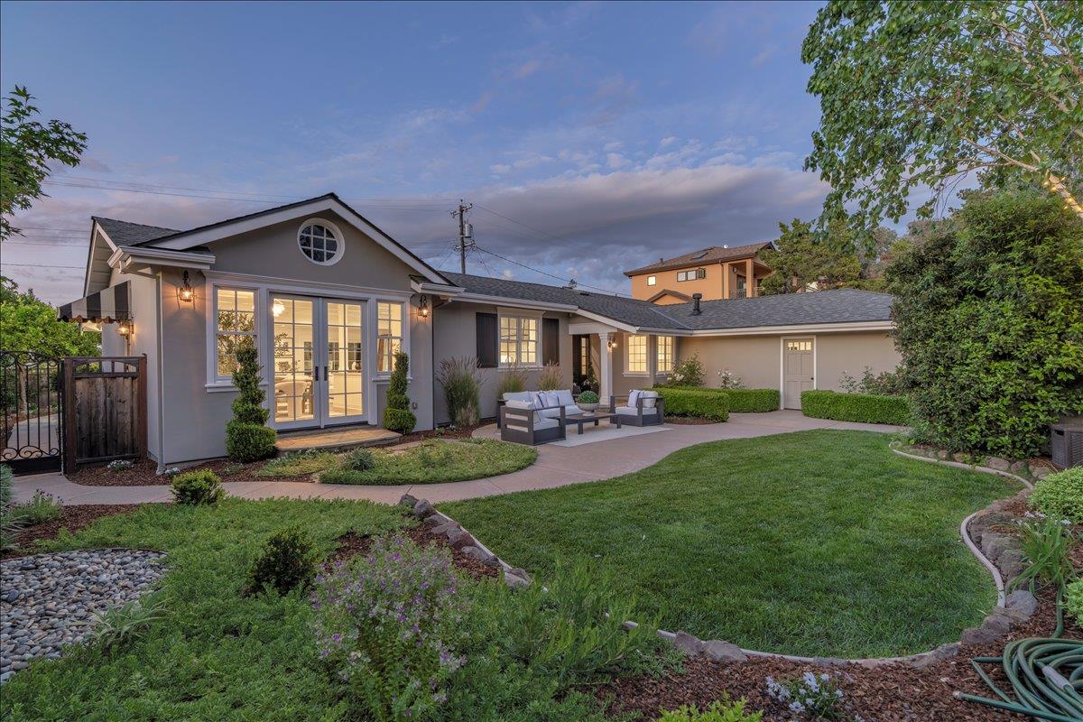 Detail Gallery Image 11 of 47 For 285 Marchmont Dr, Los Gatos,  CA 95032 - 4 Beds | 2/1 Baths