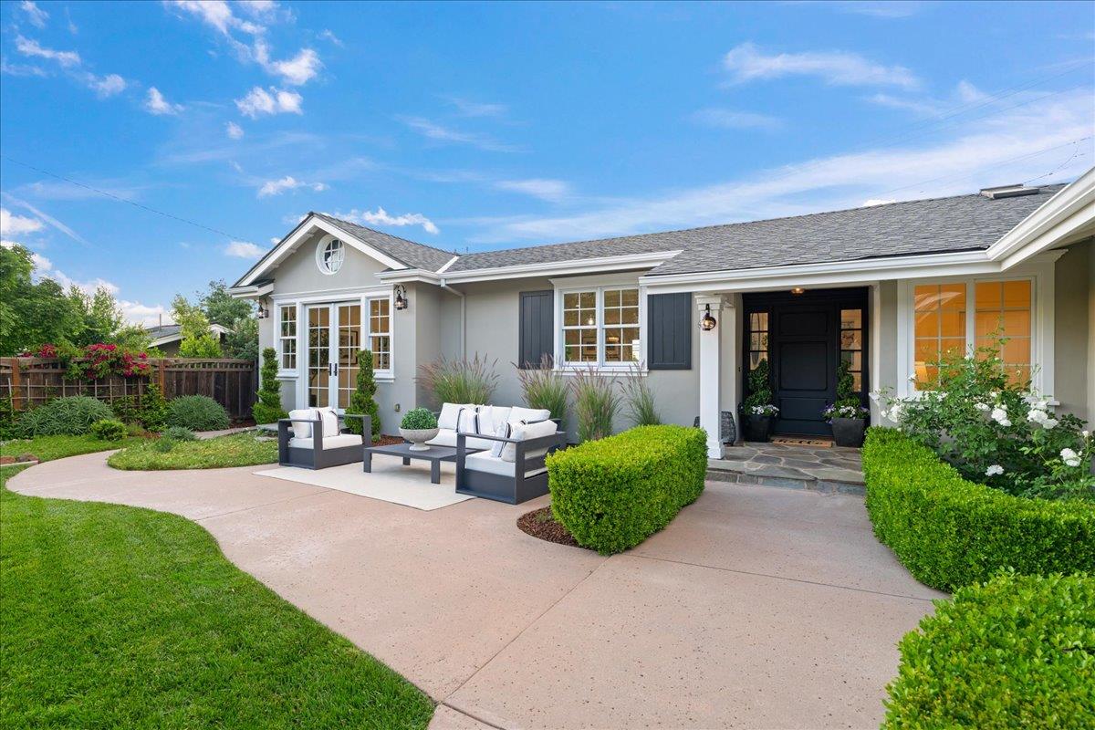 Detail Gallery Image 12 of 47 For 285 Marchmont Dr, Los Gatos,  CA 95032 - 4 Beds | 2/1 Baths