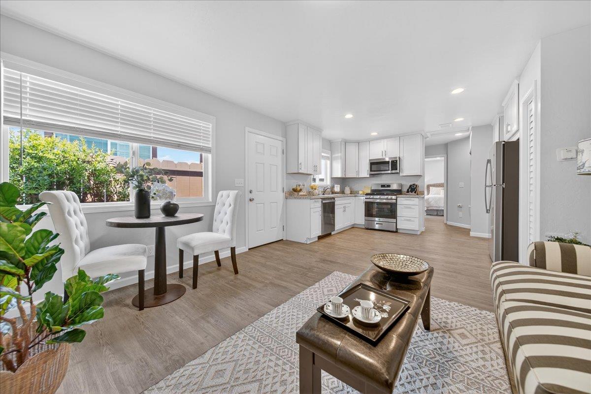 Detail Gallery Image 19 of 37 For 3248 Fitzgerald Cir, Marina,  CA 93933 - 5 Beds | 3 Baths