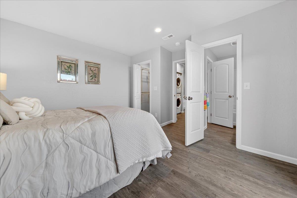 Detail Gallery Image 22 of 37 For 3248 Fitzgerald Cir, Marina,  CA 93933 - 5 Beds | 3 Baths