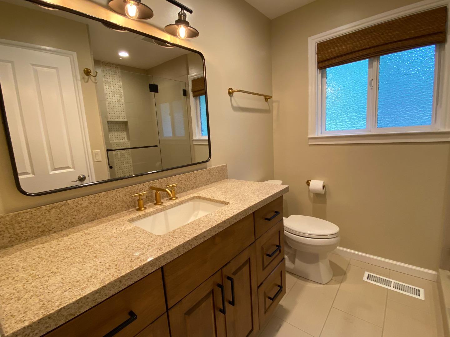 Detail Gallery Image 12 of 22 For 7 via Del Sol, Watsonville,  CA 95076 - 3 Beds | 2 Baths