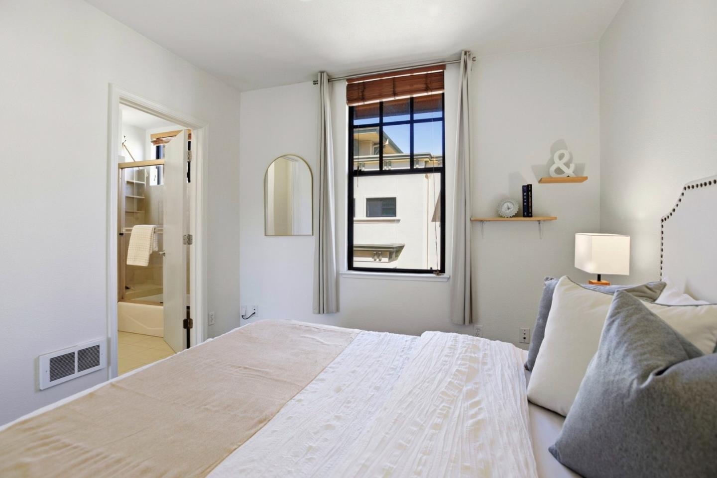 Photo #23: ML82042356 Listing: Photo #23