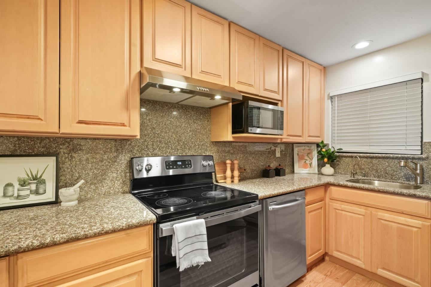 Photo #3: ML82042357 Listing: Photo #3