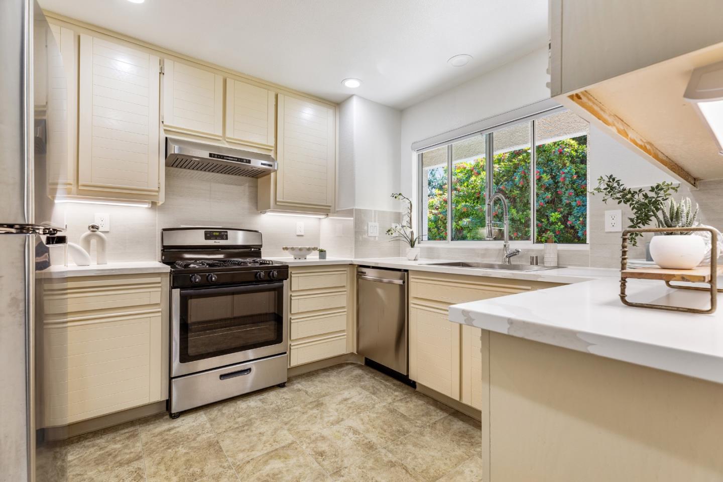 Photo #10: ML82042358 Listing: Photo #10