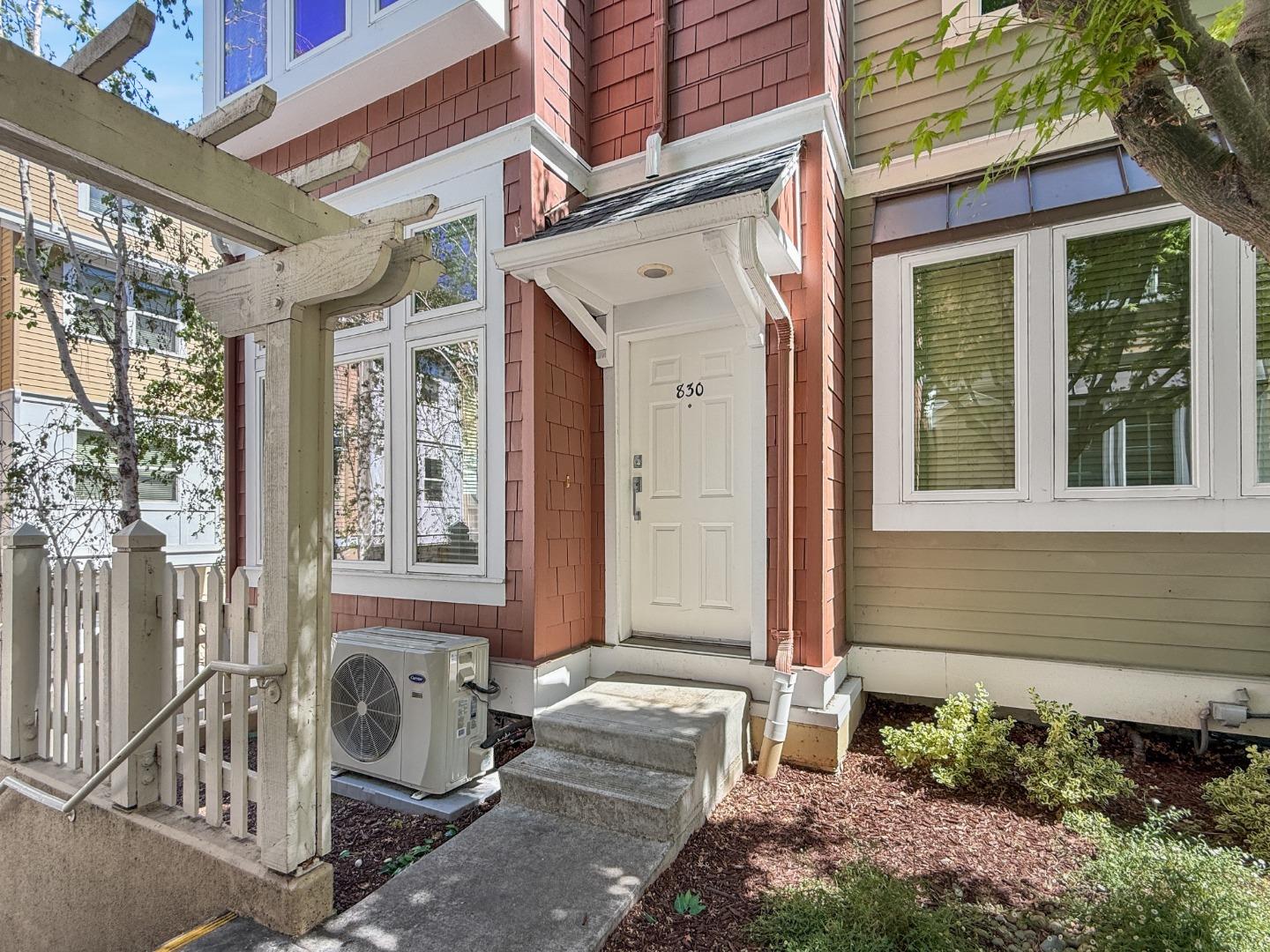 Detail Gallery Image 25 of 39 For 830 Frederick Cmn, San Jose,  CA 95126 - 3 Beds | 2/1 Baths