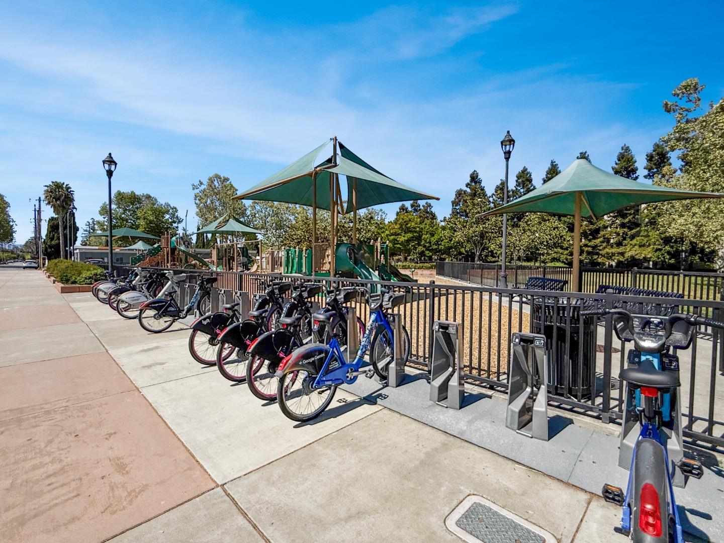 Detail Gallery Image 28 of 39 For 830 Frederick Cmn, San Jose,  CA 95126 - 3 Beds | 2/1 Baths