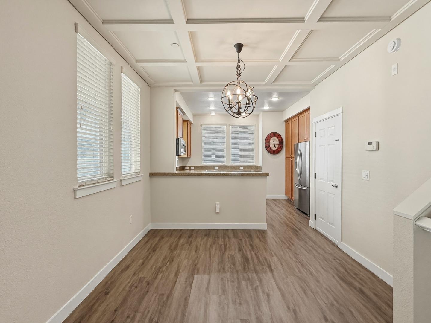 Detail Gallery Image 31 of 39 For 830 Frederick Cmn, San Jose,  CA 95126 - 3 Beds | 2/1 Baths