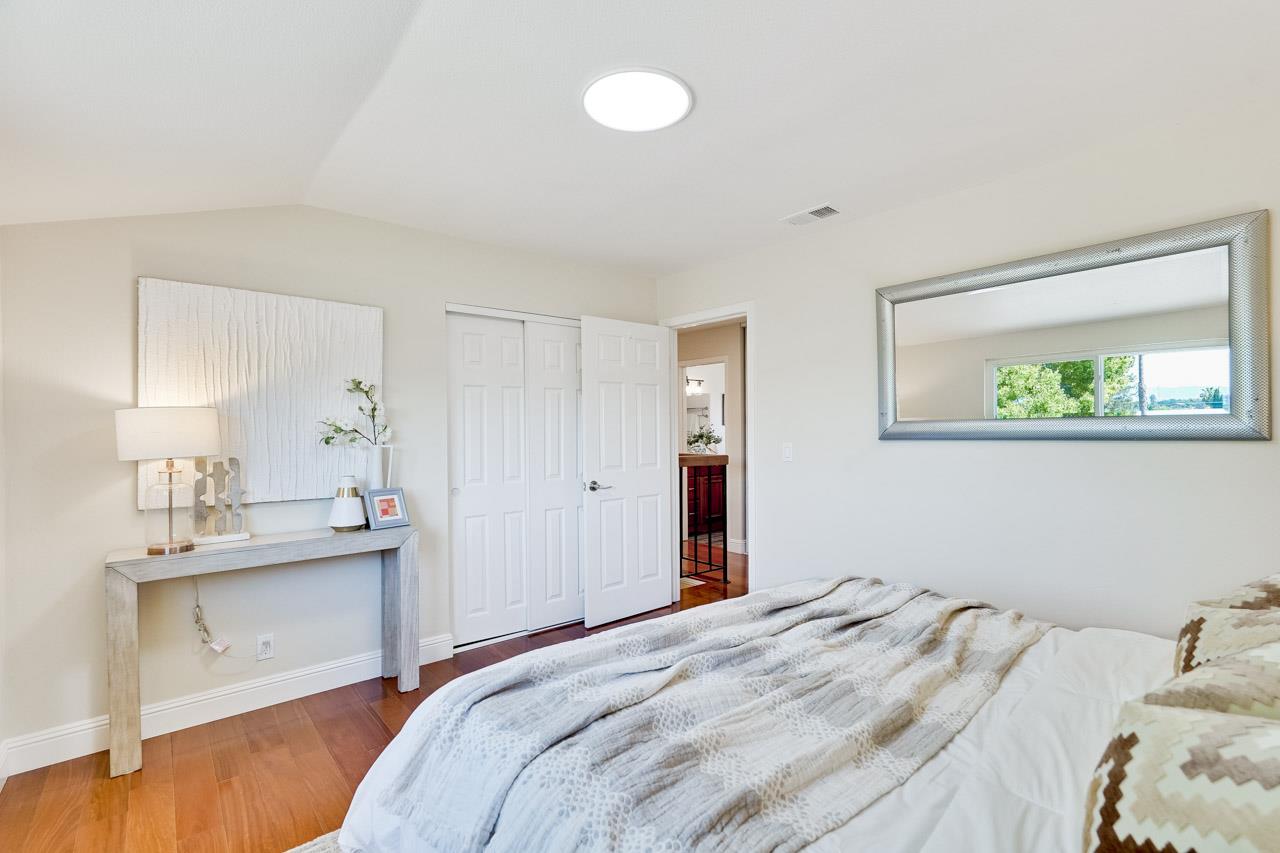 Detail Gallery Image 27 of 66 For 4203 Littleworth Way, San Jose,  CA 95135 - 5 Beds | 2/1 Baths
