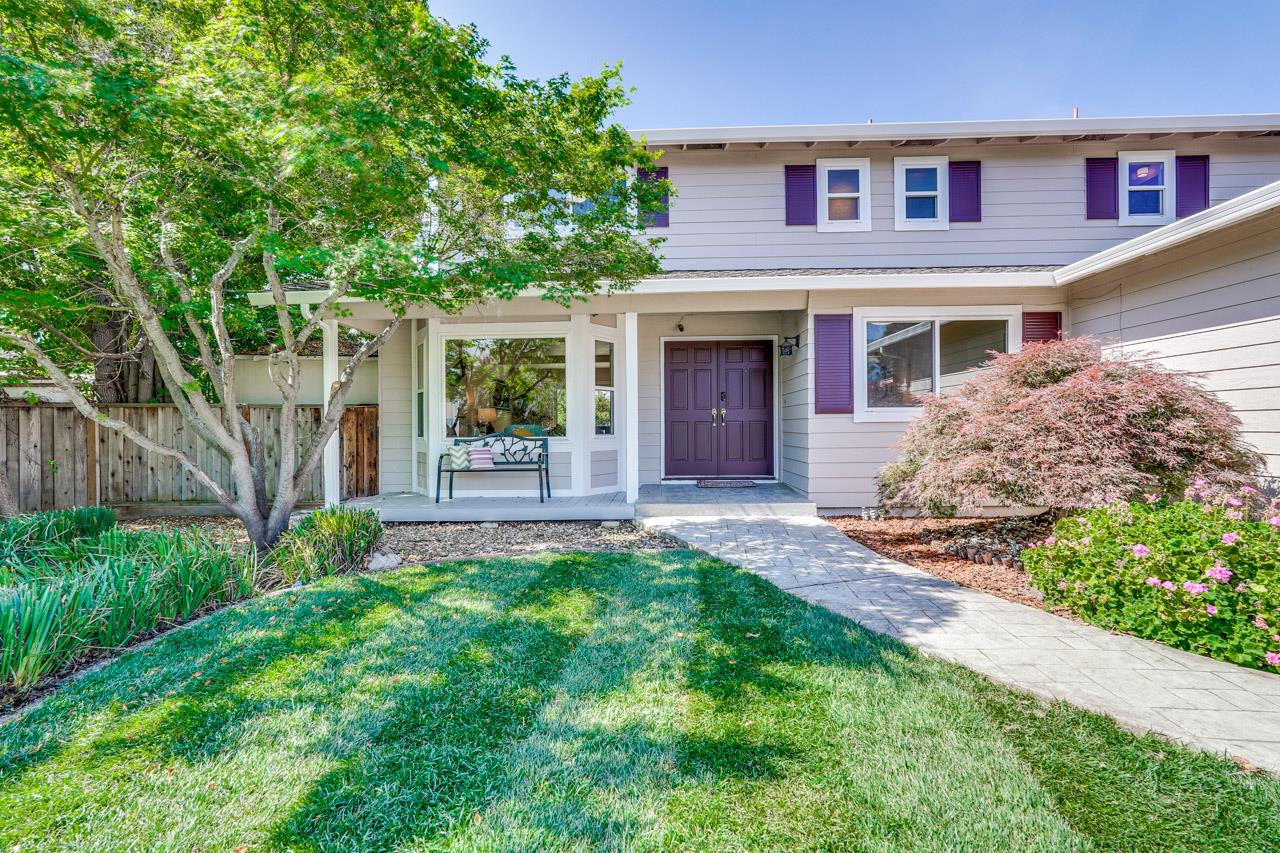 Detail Gallery Image 3 of 66 For 4203 Littleworth Way, San Jose,  CA 95135 - 5 Beds | 2/1 Baths