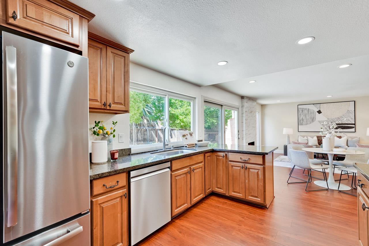 Detail Gallery Image 32 of 66 For 4203 Littleworth Way, San Jose,  CA 95135 - 5 Beds | 2/1 Baths