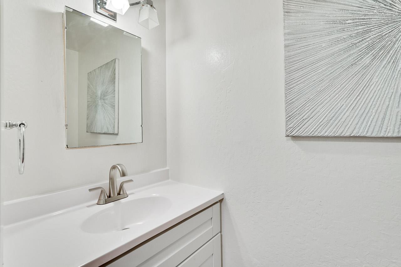 Detail Gallery Image 51 of 66 For 4203 Littleworth Way, San Jose,  CA 95135 - 5 Beds | 2/1 Baths