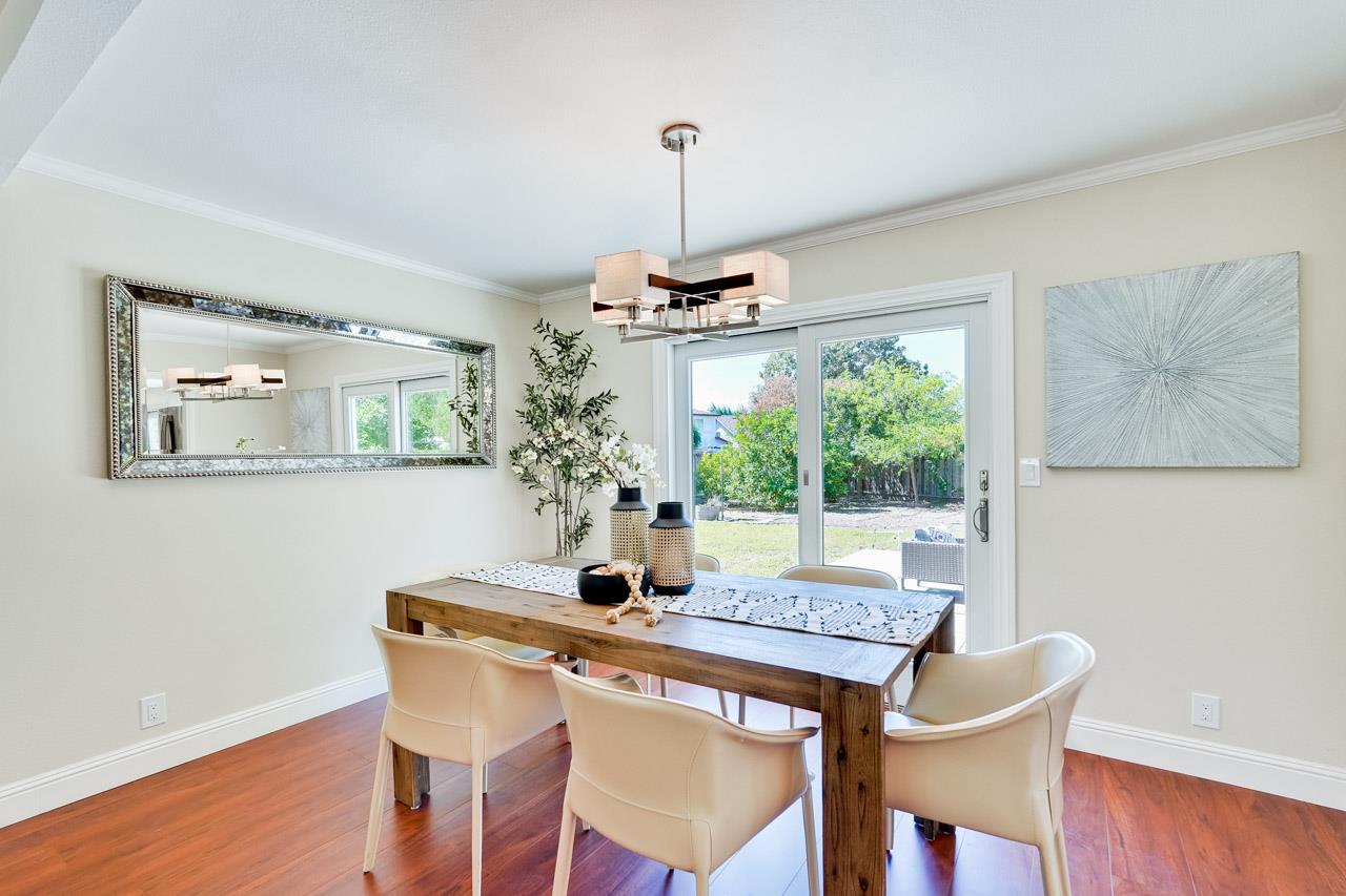 Detail Gallery Image 8 of 66 For 4203 Littleworth Way, San Jose,  CA 95135 - 5 Beds | 2/1 Baths