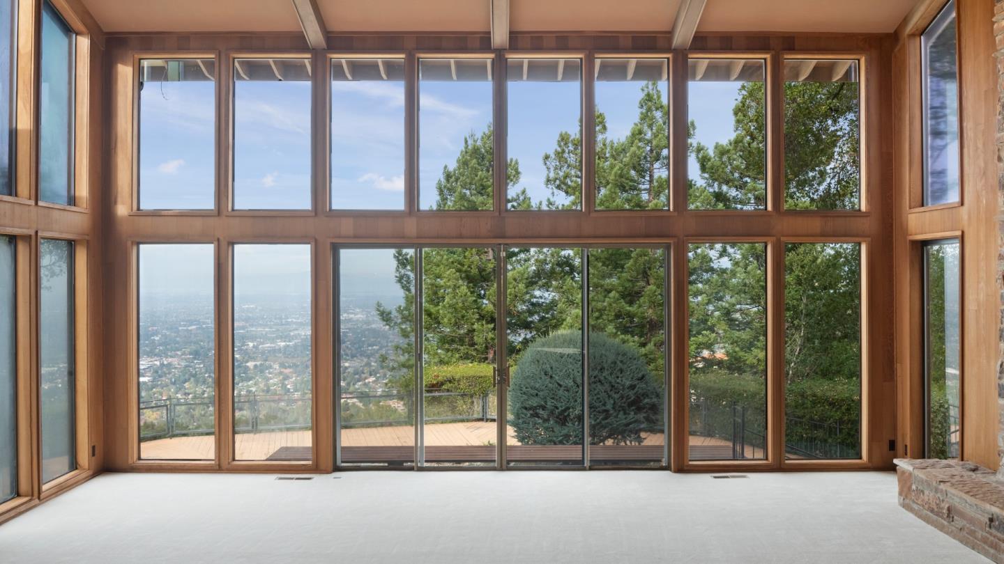 Detail Gallery Image 13 of 61 For 16353 Aztec Ridge Dr, Los Gatos,  CA 95030 - 5 Beds | 5/1 Baths