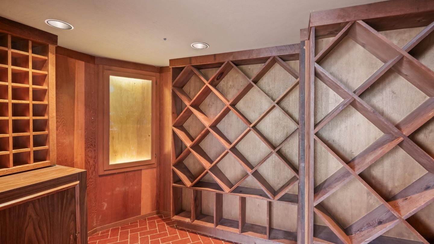 Detail Gallery Image 17 of 61 For 16353 Aztec Ridge Dr, Los Gatos,  CA 95030 - 5 Beds | 5/1 Baths