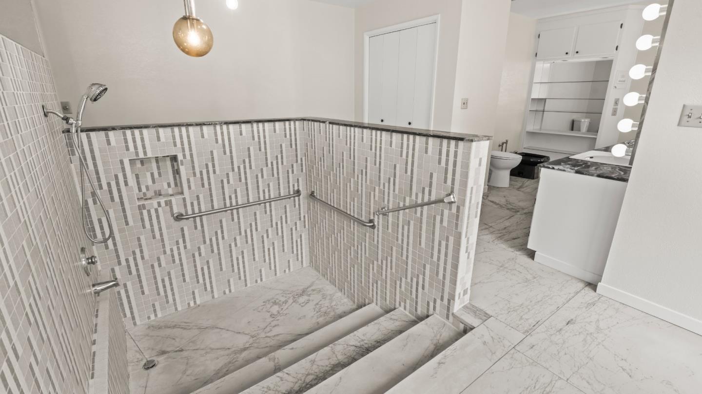 Detail Gallery Image 22 of 61 For 16353 Aztec Ridge Dr, Los Gatos,  CA 95030 - 5 Beds | 5/1 Baths