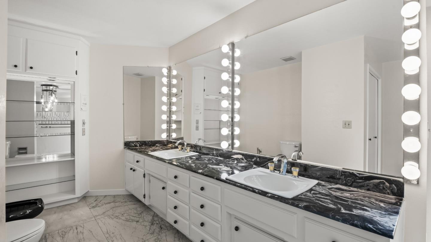 Detail Gallery Image 23 of 61 For 16353 Aztec Ridge Dr, Los Gatos,  CA 95030 - 5 Beds | 5/1 Baths