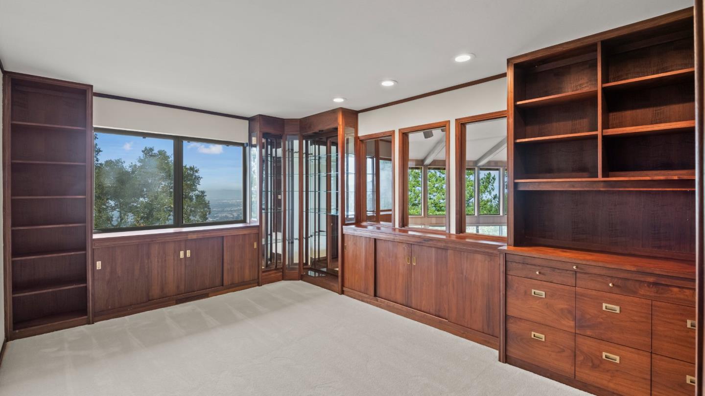 Detail Gallery Image 28 of 61 For 16353 Aztec Ridge Dr, Los Gatos,  CA 95030 - 5 Beds | 5/1 Baths