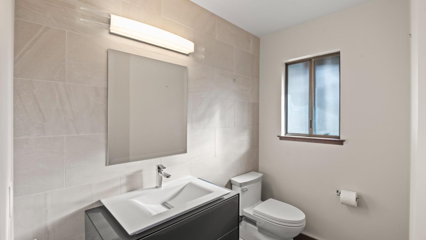 Detail Gallery Image 30 of 61 For 16353 Aztec Ridge Dr, Los Gatos,  CA 95030 - 5 Beds | 5/1 Baths