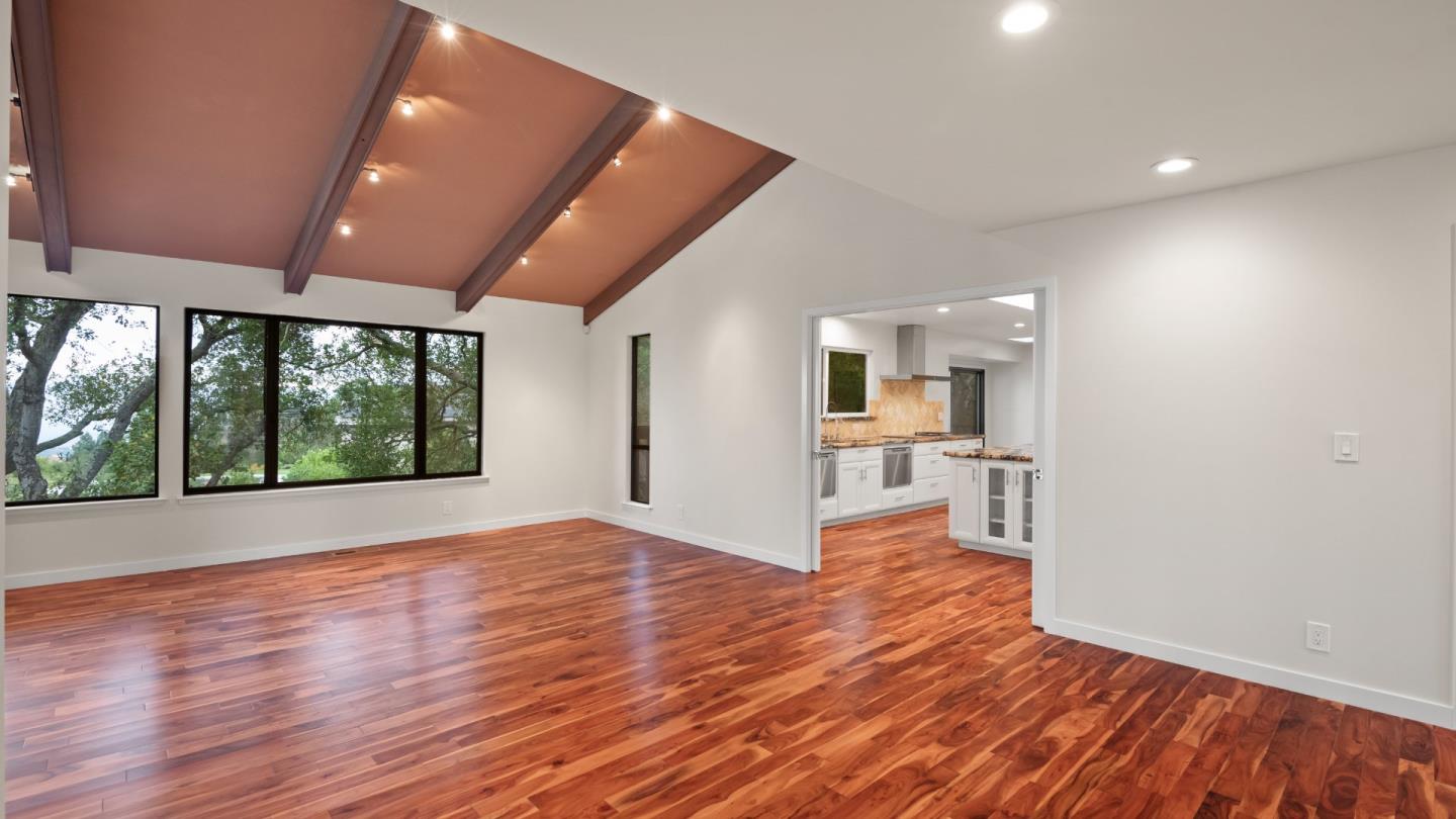 Detail Gallery Image 31 of 61 For 16353 Aztec Ridge Dr, Los Gatos,  CA 95030 - 5 Beds | 5/1 Baths