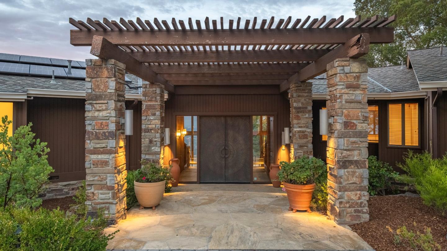 Detail Gallery Image 7 of 61 For 16353 Aztec Ridge Dr, Los Gatos,  CA 95030 - 5 Beds | 5/1 Baths