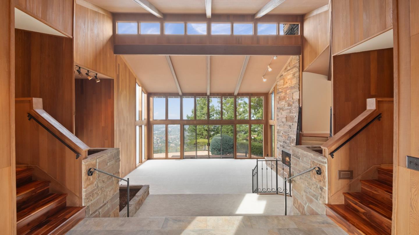 Detail Gallery Image 9 of 61 For 16353 Aztec Ridge Dr, Los Gatos,  CA 95030 - 5 Beds | 5/1 Baths