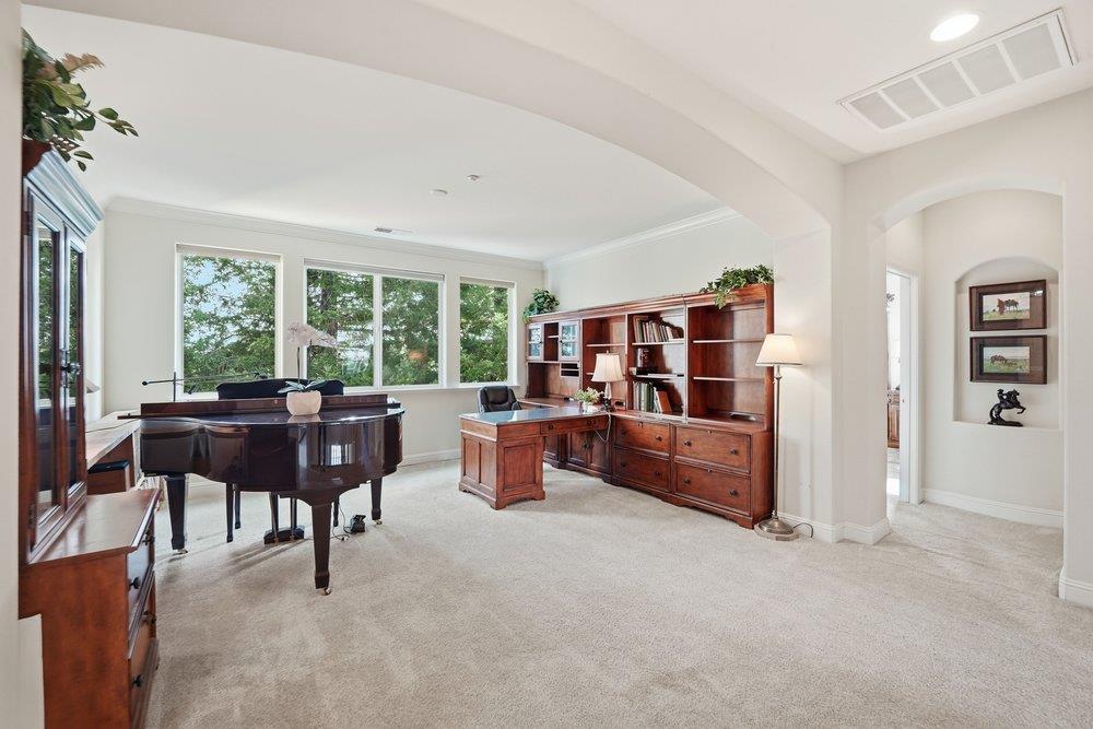 Detail Gallery Image 17 of 35 For 5830 Masoni Pl, Gilroy,  CA 95020 - 4 Beds | 2/1 Baths