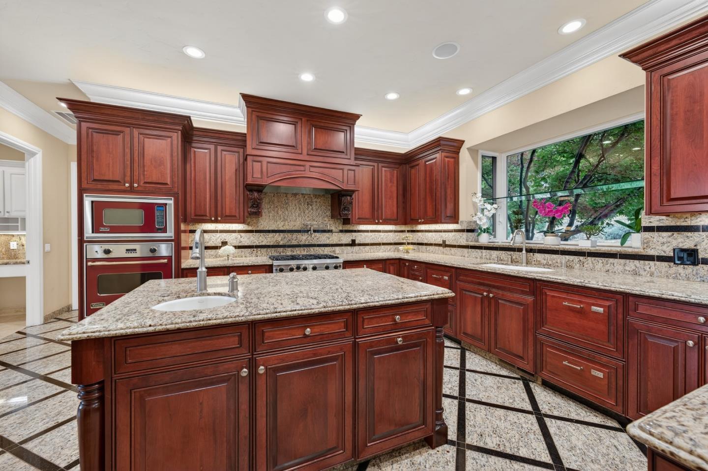 Detail Gallery Image 19 of 90 For 9540 via Del Oro, Gilroy,  CA 95020 - 4 Beds | 4/1 Baths