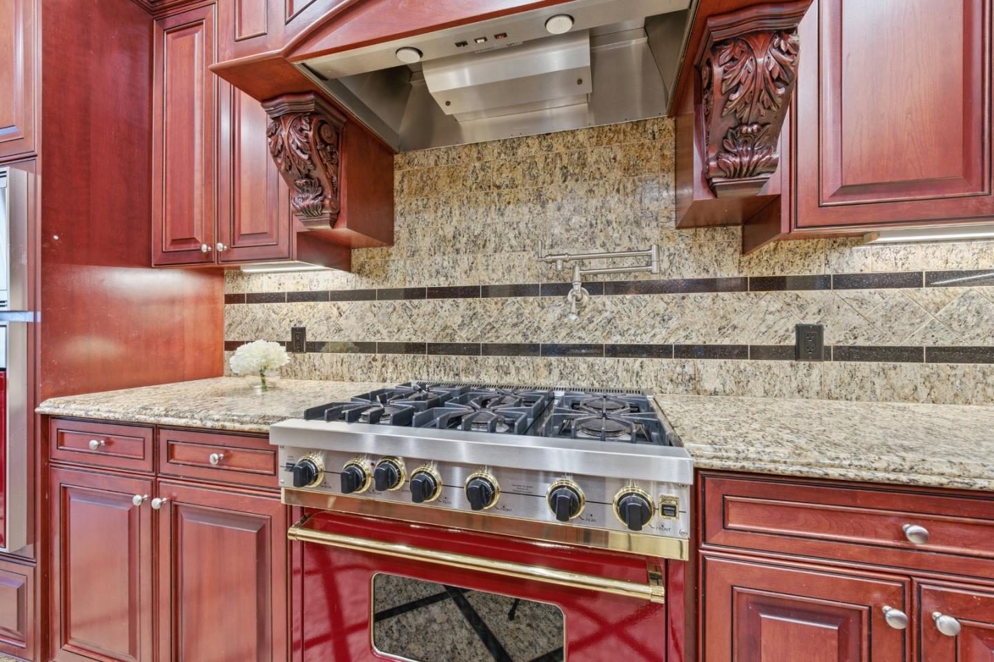 Detail Gallery Image 20 of 90 For 9540 via Del Oro, Gilroy,  CA 95020 - 4 Beds | 4/1 Baths