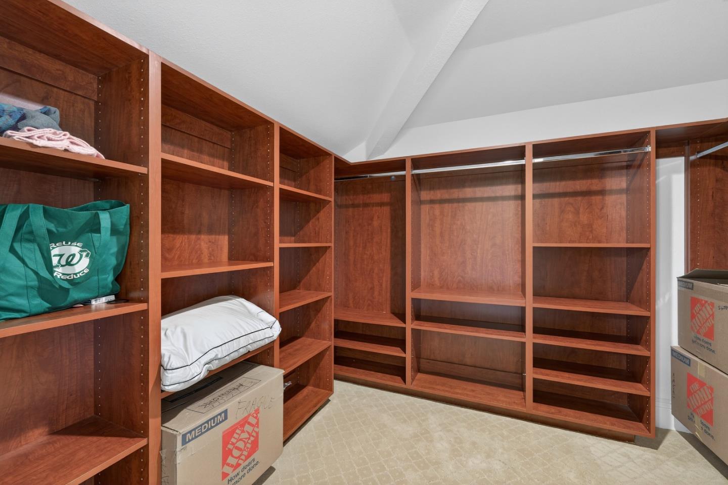 Detail Gallery Image 41 of 90 For 9540 via Del Oro, Gilroy,  CA 95020 - 4 Beds | 4/1 Baths