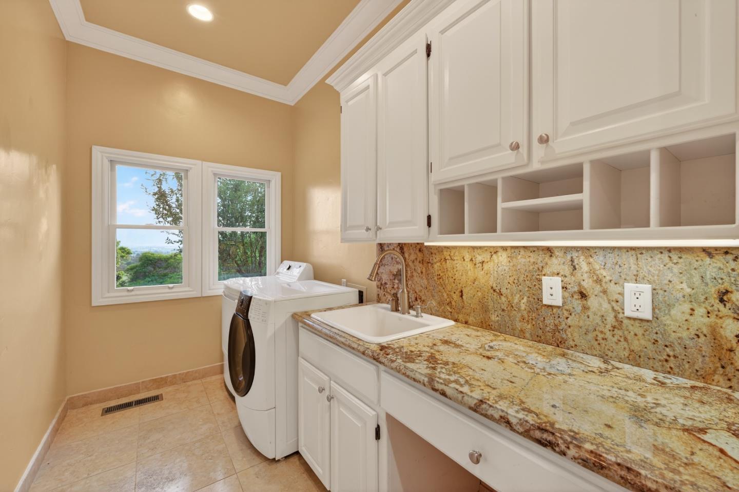 Detail Gallery Image 42 of 90 For 9540 via Del Oro, Gilroy,  CA 95020 - 4 Beds | 4/1 Baths