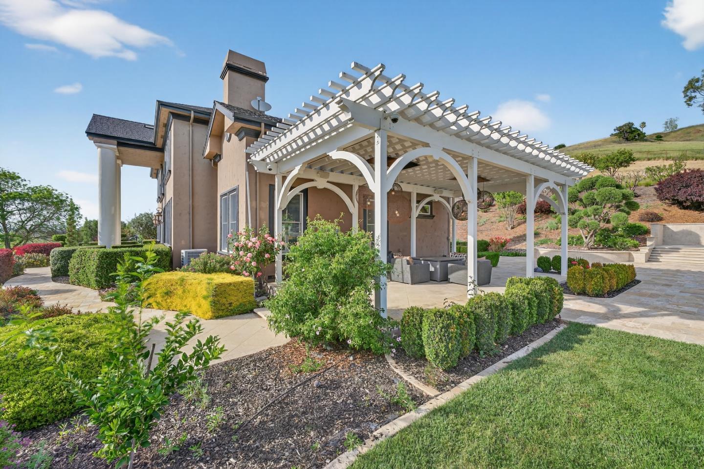 Detail Gallery Image 50 of 90 For 9540 via Del Oro, Gilroy,  CA 95020 - 4 Beds | 4/1 Baths