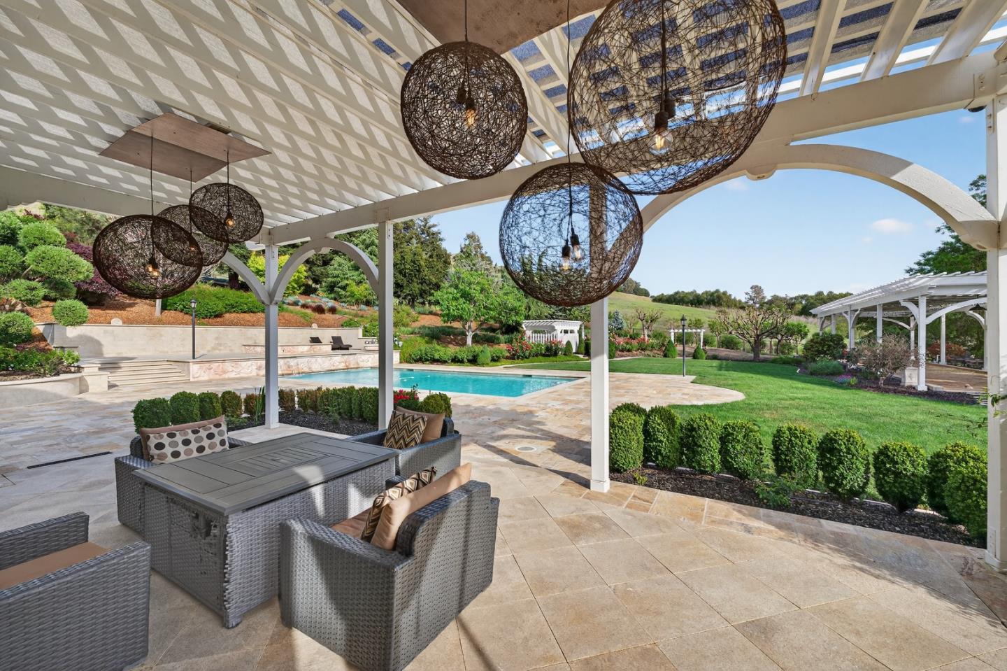 Detail Gallery Image 51 of 90 For 9540 via Del Oro, Gilroy,  CA 95020 - 4 Beds | 4/1 Baths